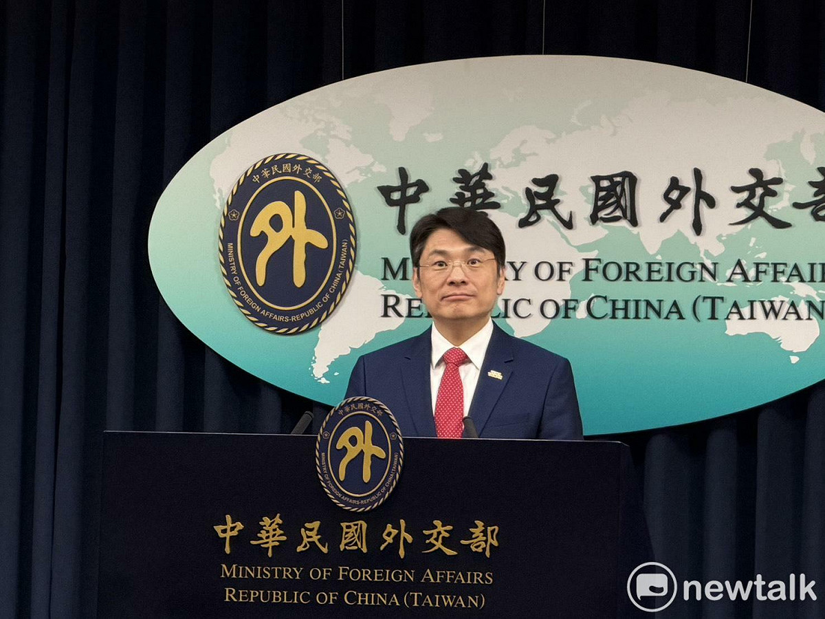 外交部發言人蕭光偉說明，台灣、立陶宛政府沒有就駐處名稱更改進行討論 圖：高逸帆／攝