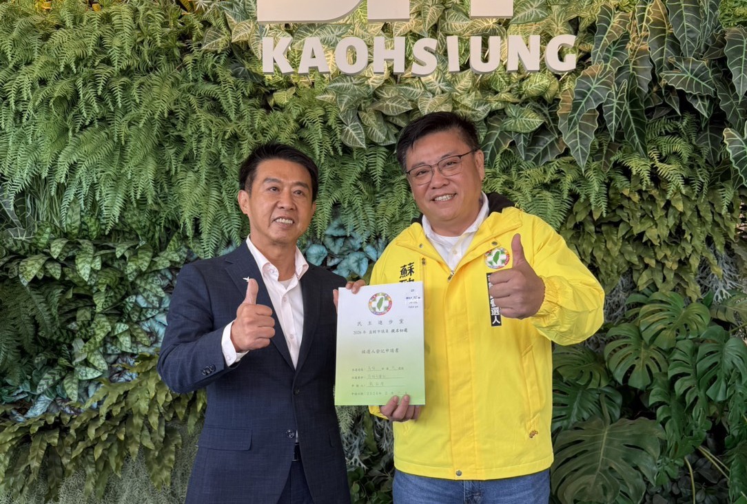 許智傑(左)表示蘇致榮(右)是他在這次初選中「唯一指名推薦」的人選。 圖：蘇致榮競選辦公室/提供