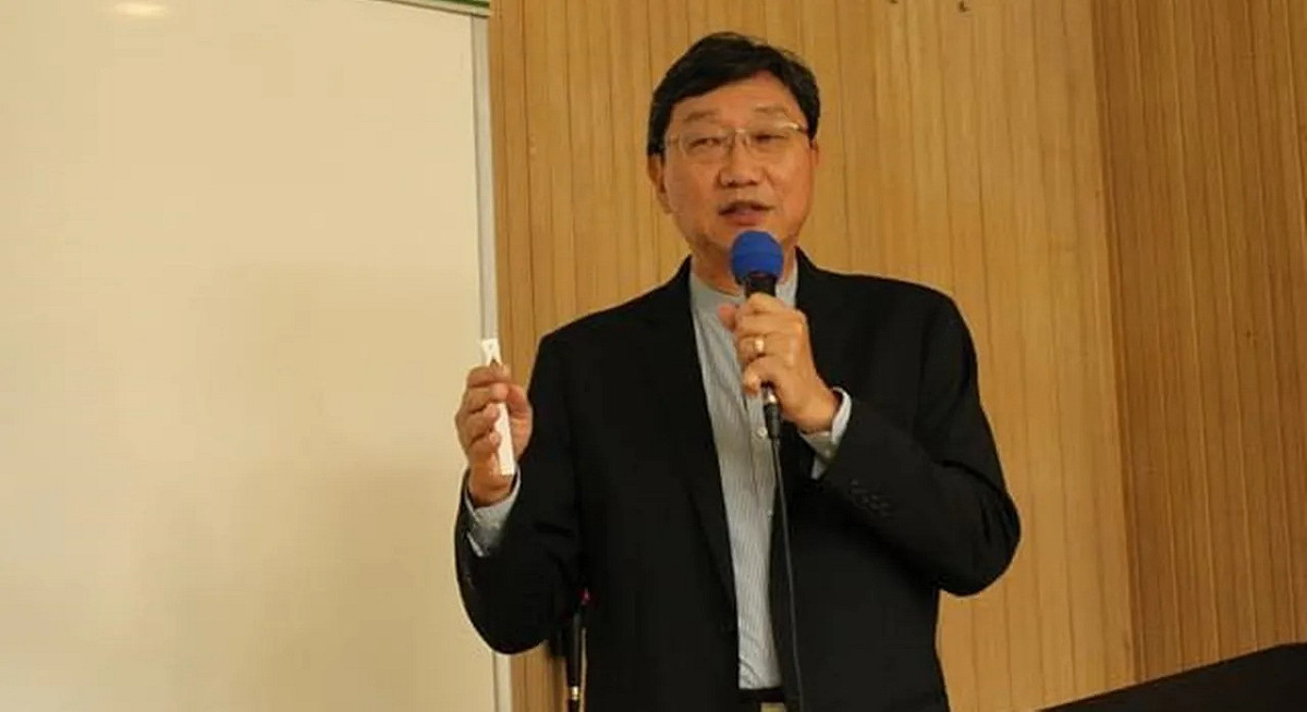 長榮大學副教授張振平遭指控性侵發展婚外情，並逼小三墮胎。 圖：翻攝自張振平臉書