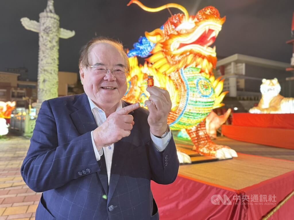 台北市副市長李四川表態將爭取代表國民黨參選新北市長。國民黨副主席李乾龍（圖）11日晚間受訪時表示，春節後將啟動提名程序，預計2月底前完成徵召。 圖 :中央社