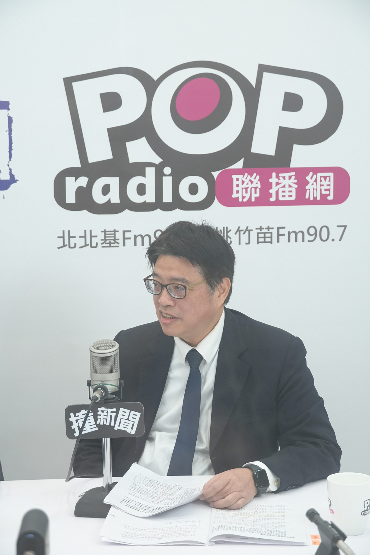 陸委會主委邱垂正今（12）日接受廣節目《POP撞新聞》專訪。 圖：《POP撞新聞》提供
