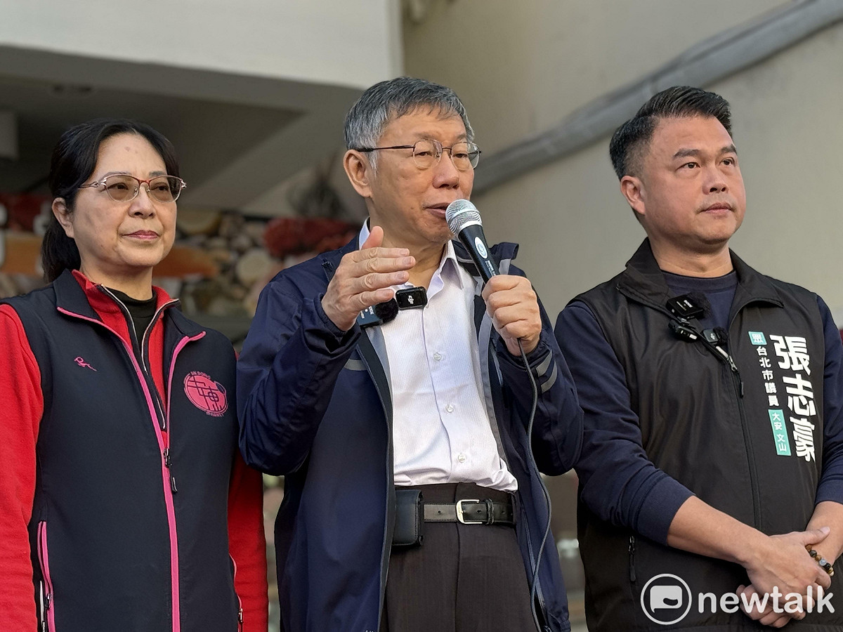 民眾黨創黨主席柯文哲今陪同黨籍台北市議員張志豪掃街。 圖：周煊惠 / 攝