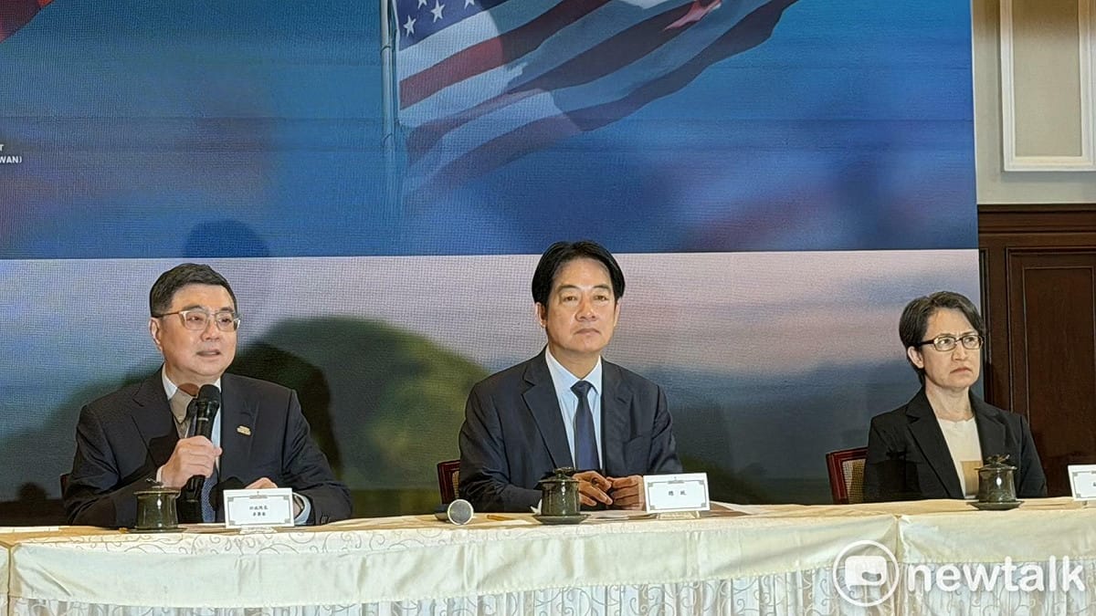 賴清德日前主持「因應台美簽署貿易協議新局」國安高層會議會後記者會。蕭美琴、卓榮泰陪同。 圖：高逸帆／攝(資料照)