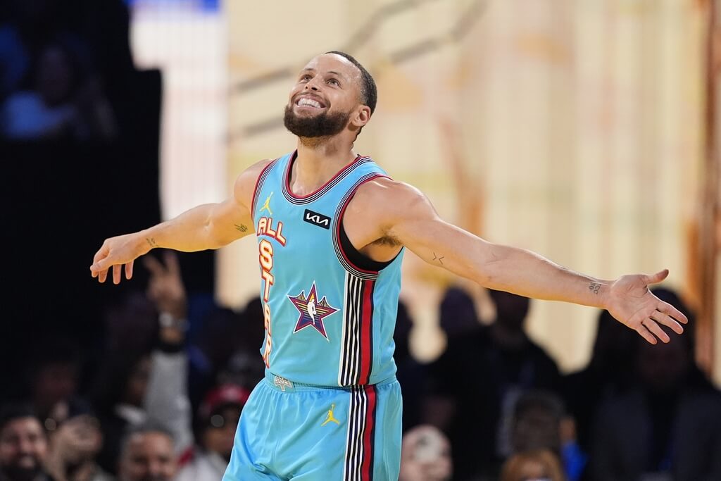 NBA球星柯瑞15日預告將參加明年年鳳凰城全明星週末三分球大賽。（美聯社）