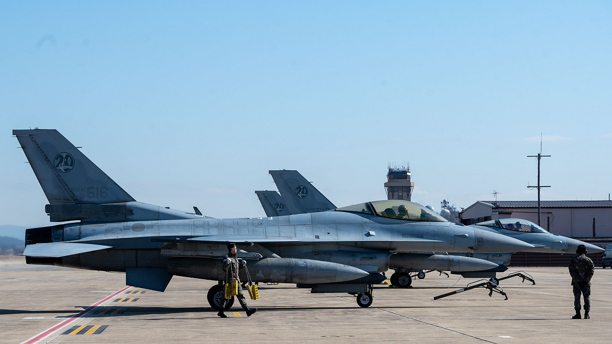 駐韓美軍F-16戰機黃海公海訓練期間與中方戰機短暫對峙，雙方未發生衝突。（資料照） 圖：翻攝自 X @USForcesKorea