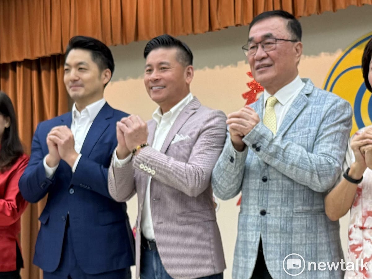 議長戴錫欽（中）、台北市長蔣萬安（左）、台北市副市長李四川（右）。 圖：周煊惠 / 攝