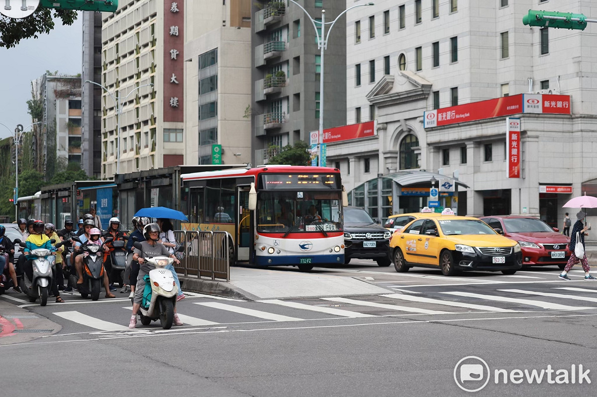 交通部路政及道安司今(23)日說明近年交通事故指標數據分析成果。 新頭殼資料照_葉宜哲攝