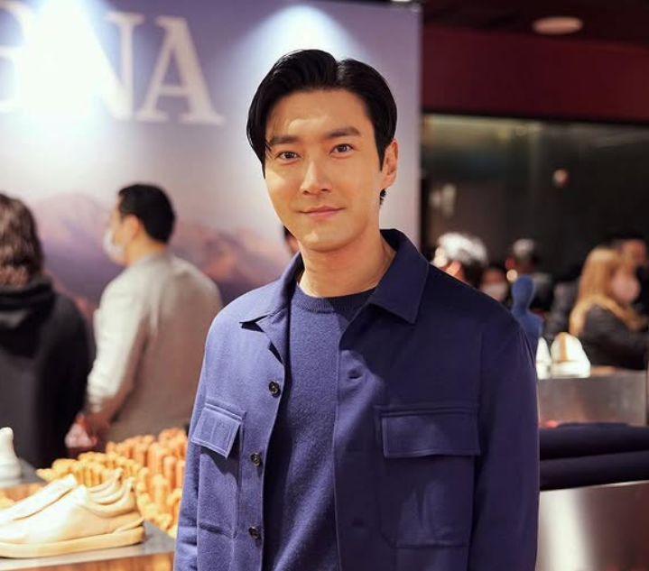 Super Junior的成員始源近期捲入政治風波。 圖：翻攝自始源IG