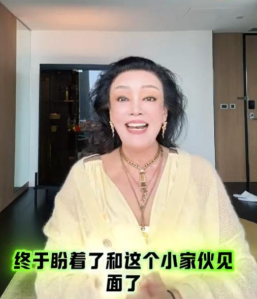 汪小菲的母親張蘭透露，馬筱梅已順利產下一子「小馬寶」，汪小菲正式升格為三寶爸。 圖：翻攝自張蘭微博
