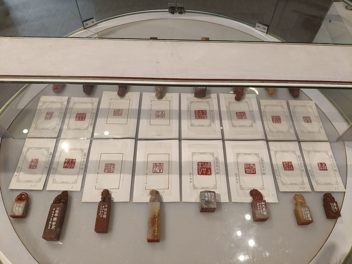 「學而書會」自今日起至3月26日在明宗書法藝術館盛大舉辦「道法自然  2026學而書會聯展」，該會集結大台南地區知名書法家，每次聯合展出各家力作，各界莫不引頸期盼。 圖：黃博郎／攝