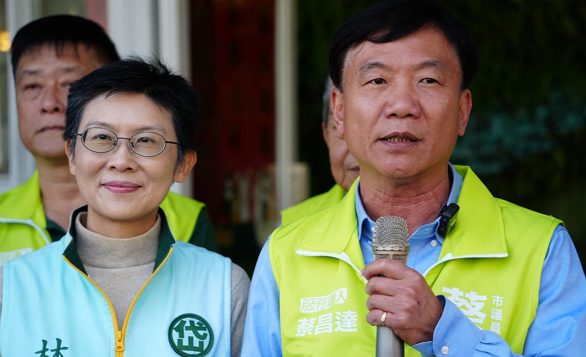 蔡昌達(右)獲立委林岱樺支持。 圖：孫家銘翻攝