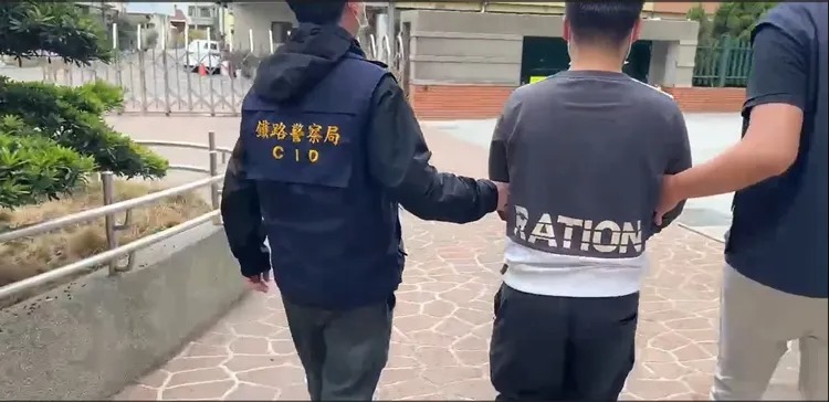 30歲郭姓男子稱犯案動機「心情不好想紓壓」，被依涉犯恐嚇公眾罪嫌移送法辦。 圖：翻攝畫面