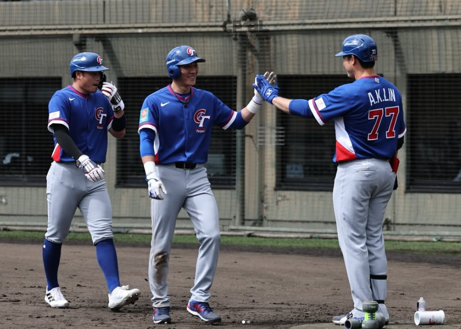 2026年WBC世界棒球經典賽，將於5日正式開打，今年台灣隊有4場，不少球迷摩拳擦掌，不能買票也要看直播替台灣隊加油。 圖：取自cpbl_official IG