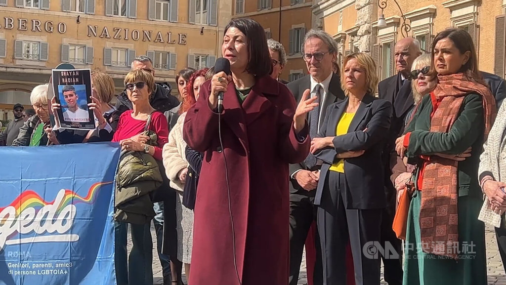 伊朗女權運動組織「女性生命自由」（ Donna Vita Libertà）負責人納扎里（Parisa Nazari）3日警示，伊朗許多遭囚禁的青年示威者面臨死刑風險。中央社記者黃雅詩羅馬攝 115年3月4日 圖：中央社提供