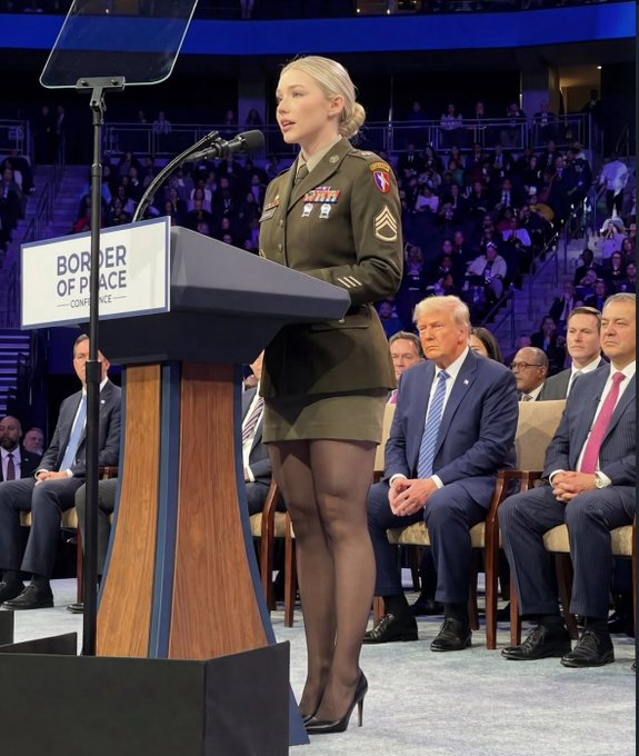 參與 28 日襲擊伊朗任務的美軍飛行員返回美國，並在美國國防部舉辦的會議中匯報此次的任務經歷。 圖：翻攝自 @sifan198964 X 帳號