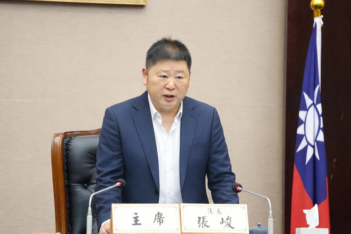 花蓮縣議會議長張峻4日表示，下週將正式宣布參選花蓮縣長。 圖：翻攝張峻臉書（資料照）