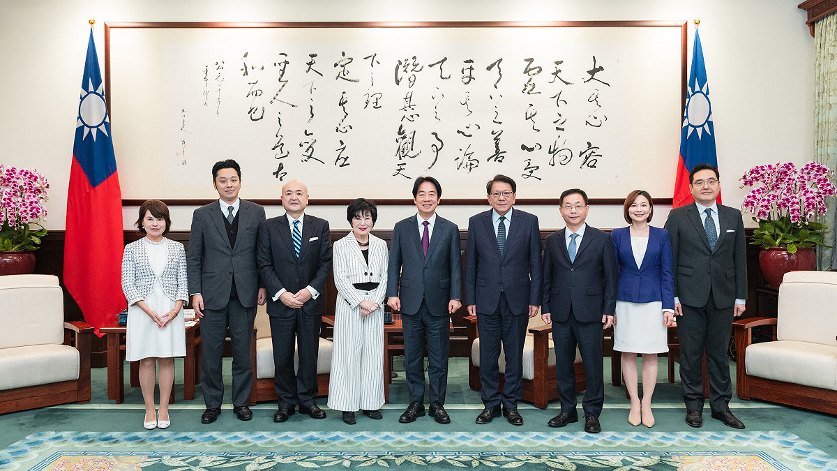賴清德總統4日下午在總統府接見日本參議院前議長山東昭子一行。 圖：翻攝「臉書」潘孟安粉絲專頁