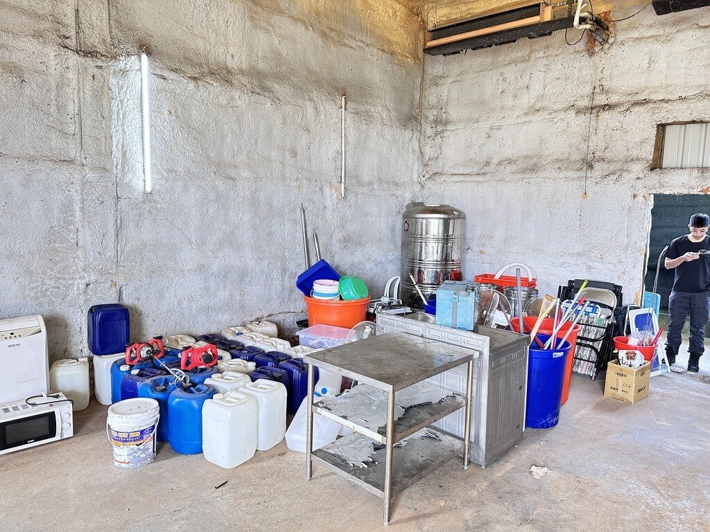 以張姓男子為首製毒集團流竄雲林、嘉義一帶，台灣雲林地方檢察署民國114年指揮專案小組偵辦搜索，陸續逮捕張姓男子等5人，檢方9日偵結，依法將5人提起公訴。（警方提供）中央社記者姜宜菁傳真　115年3月9日