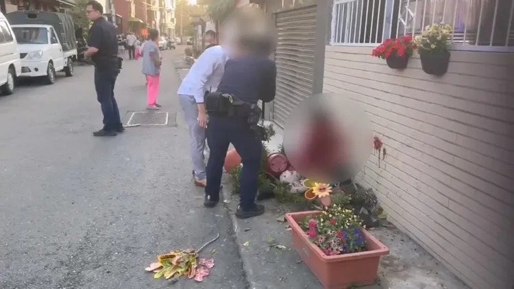楊姓男子和黎姓男子傳教，遭林姓男子攻擊。 圖：翻攝畫面