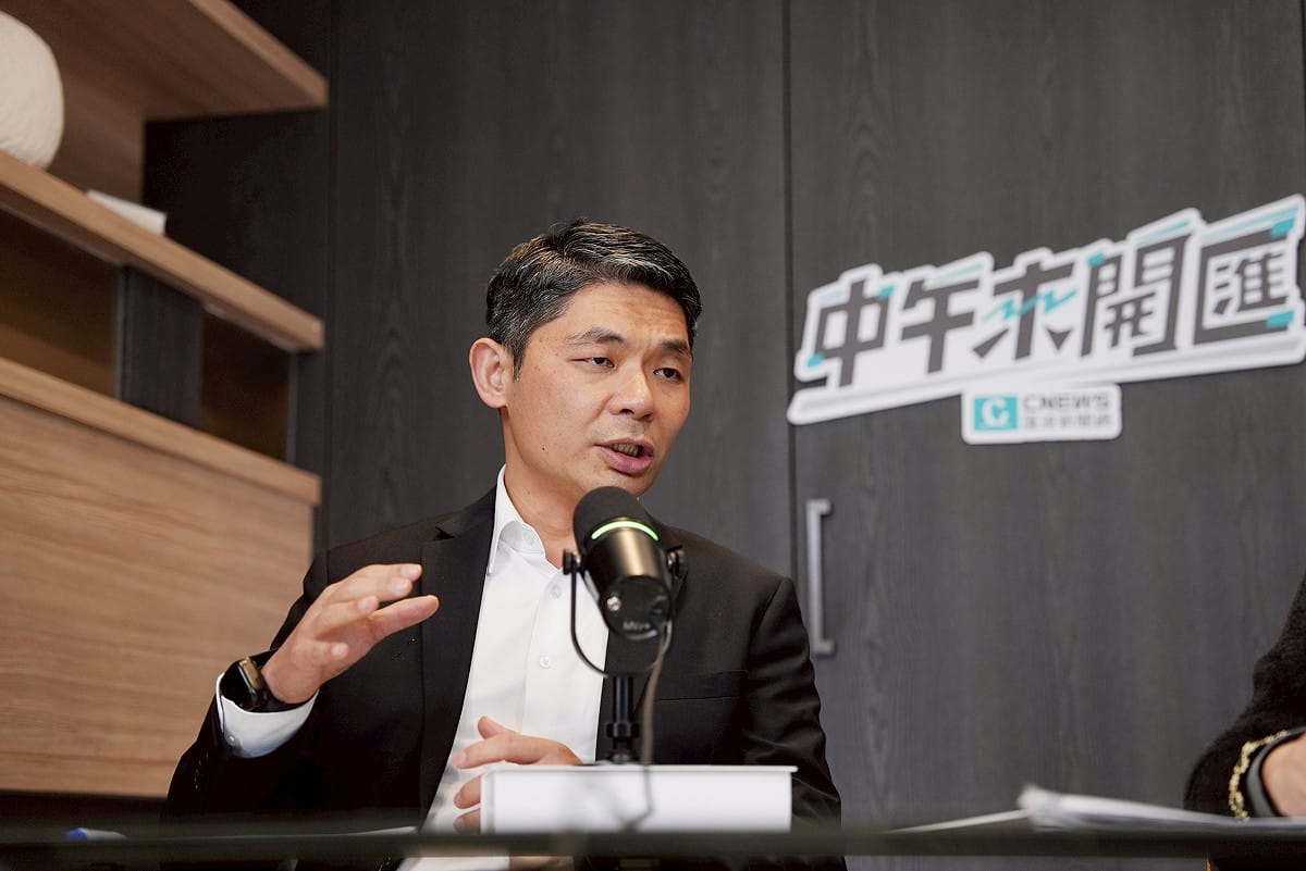 前國民黨立委、美國哈德遜研究所研究員許毓仁10日上《CNEWS匯流新聞網》政論live直播節目《中午來開匯》接受資深媒體人黃光芹專訪。 圖：CNEWS匯流新聞網/提供