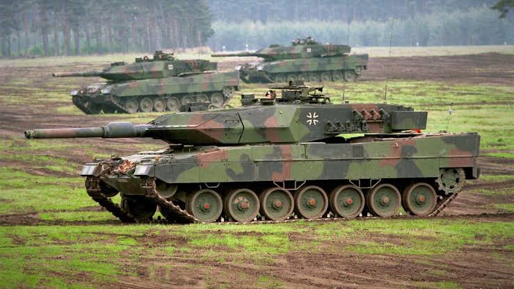 據瑞典斯德哥爾摩國際和平研究所（SIPRI）於 9 日 發布的年度全球武器轉讓報告指出，德國在這五年的總武器出口量排名中超越了中國，位居全球第四。 圖：翻攝自 X rainbow7852