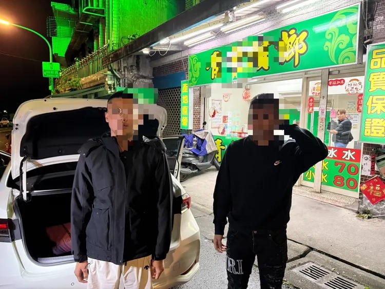 警方昨深夜前往宜蘭逮捕林姓等3嫌。 圖：翻攝畫面