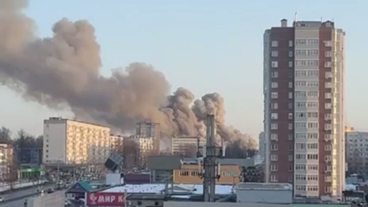 布良斯克一座與俄羅斯國防工業相關的工廠近日遭到導彈攻擊。 圖：翻攝自Ｘ／@raging545