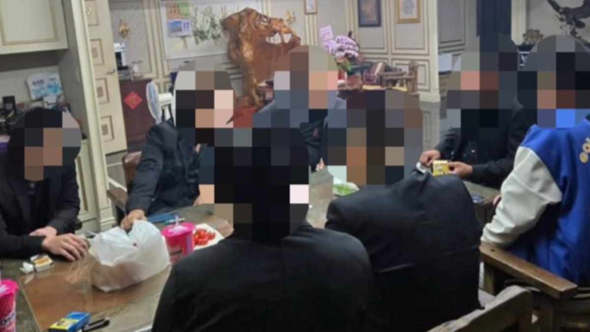 網友在社群平台PO文稱，「太陽聯盟雄陽分會」要招兵買馬南部年輕人。 圖：翻攝自Threads