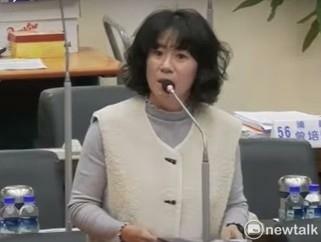 國民黨議員李中岑說，康寧大學前中後期規劃何在？沒有拜會議員，溝通程序不足應檢討，依現況使用，編了預算做體育館、圖書館，若未來做了不同規劃，不管科技面或人文面，可能還要蓋更多場館，計畫就不能延續。 圖：國民黨團提供
