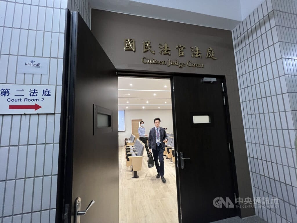 台東市強國街民宅2025年發生縱火案釀2死，台東地方法院國民法官法庭13日下午宣判，判處被告林姓女子有期徒刑14年7個月。全案可上訴。中央社記者盧太城台東攝　115年3月13日