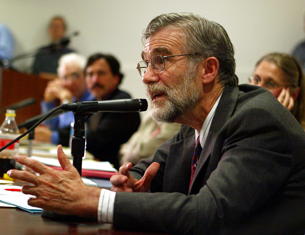 曾任美國中央情報局分析師長達 27 年的麥高文（Ray McGovern）時提出警告，若中東衝突持續惡化，以色列可能不排除動用核武。 圖：達志影像／美聯社
