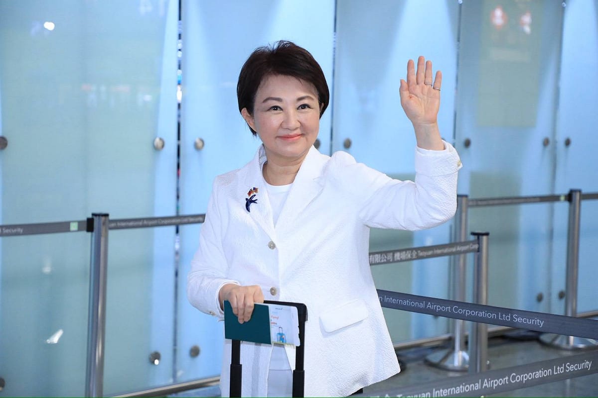 林智群律師痛批，都要卸任了，盧秀燕（圖）跑美國，侯友宜去澳洲，隨便找一個理由就說公務行程，而行政院長卓榮泰去日本外交突破，自費還要被國民黨「靠北靠木」。 圖：台中市政府官網（資料照）