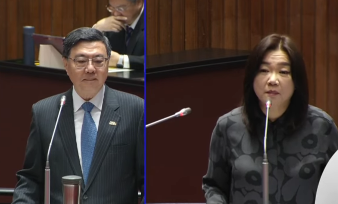 國民黨立委馬文君（右）今（17）日在質詢時，從職場霸凌與居留證國籍議題切入，話鋒一轉，直指政府正對民眾黨籍不分區立委李貞秀進行「冷暴力」。 圖：擷取自 國會頻道