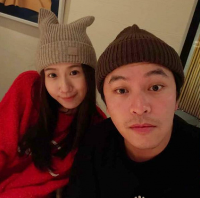 方志友與大1歲的老公楊銘威在2015年奉子成婚，目前已結婚12年，怎料今日兩人同時發出聲明宣布離婚。 圖：翻攝自方志友IG
