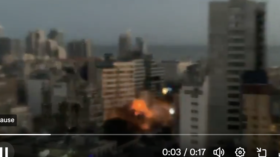 黎巴嫩首都貝魯特遭到空襲，至少 6 人死亡、 24 人受傷。 圖：翻攝自@RyanRozbiani
