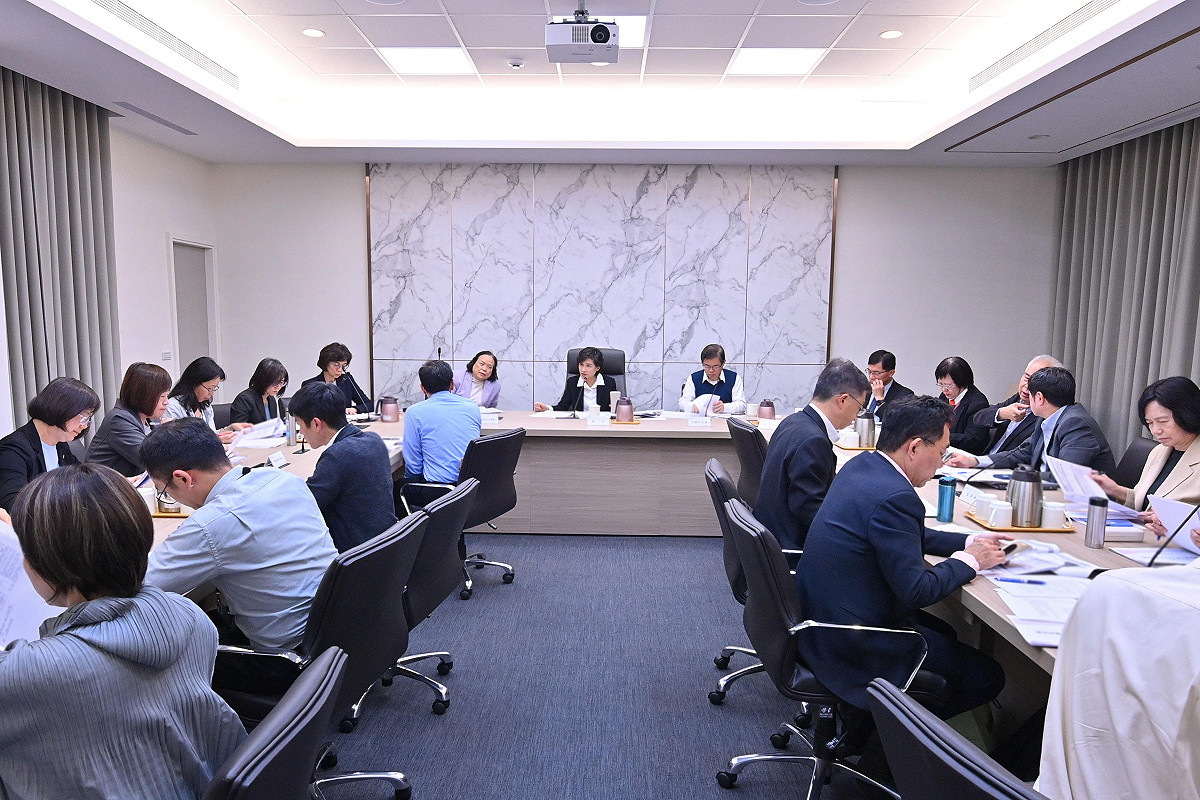 行政院18日召開「穩定物價小組」第2次臨時會報。 圖：行政院提供