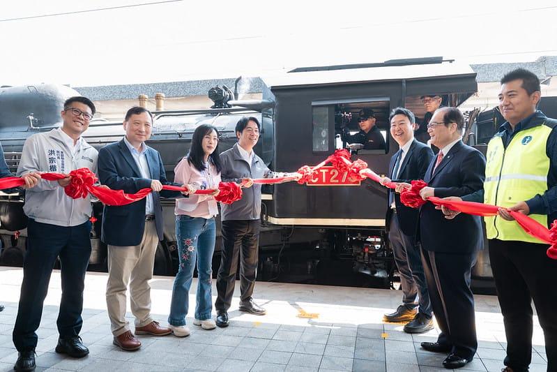 賴清德、陳瑩出席「花東鐵路通車百周年慶祝典禮」。 圖：總統府提供