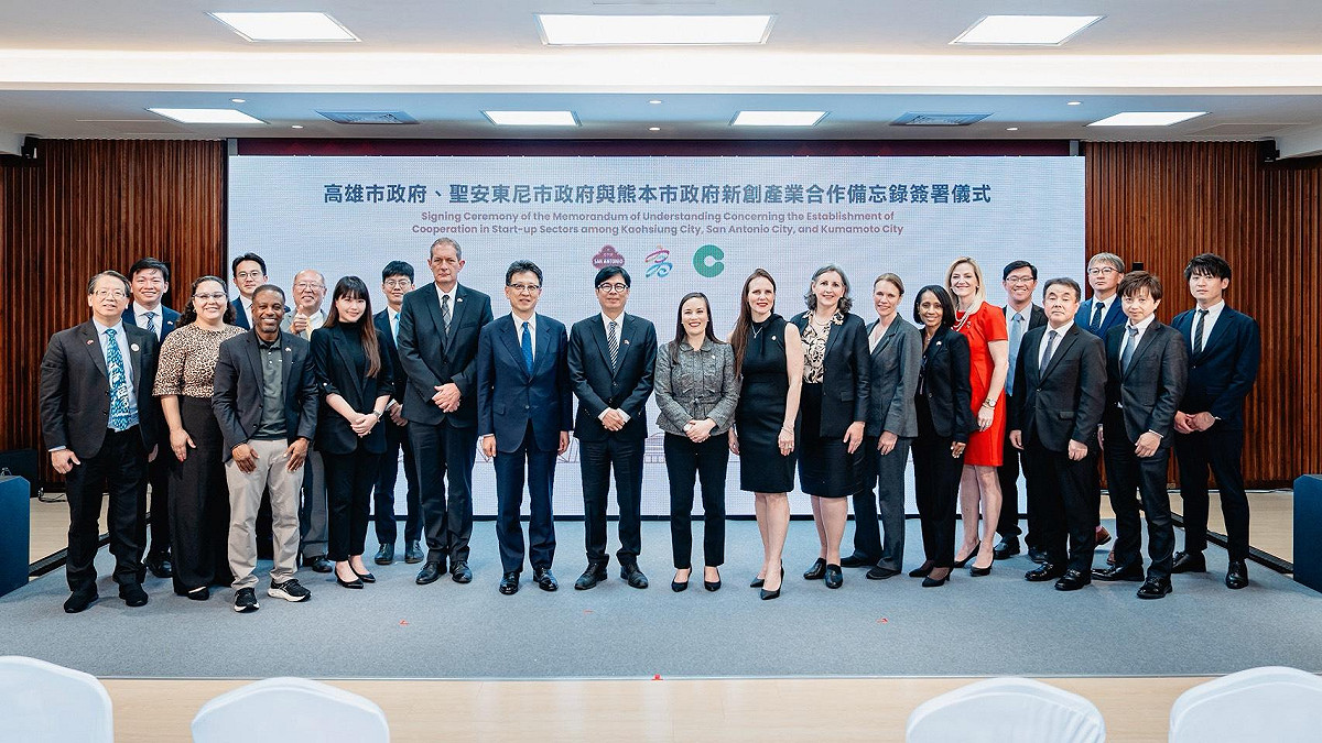 高雄、聖安東尼及熊本三市簽署新創事業合作備忘錄，在科技、創新領域建立緊密夥伴關係。 圖：高雄市行國處/提供