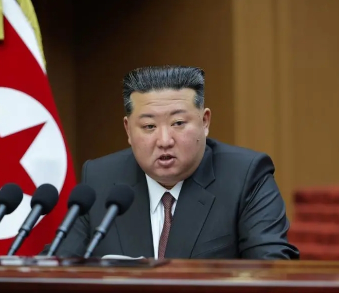 金正恩宣布若領導人遭暗殺，將直接發動核武反擊。 圖 : 翻攝自朝中社
