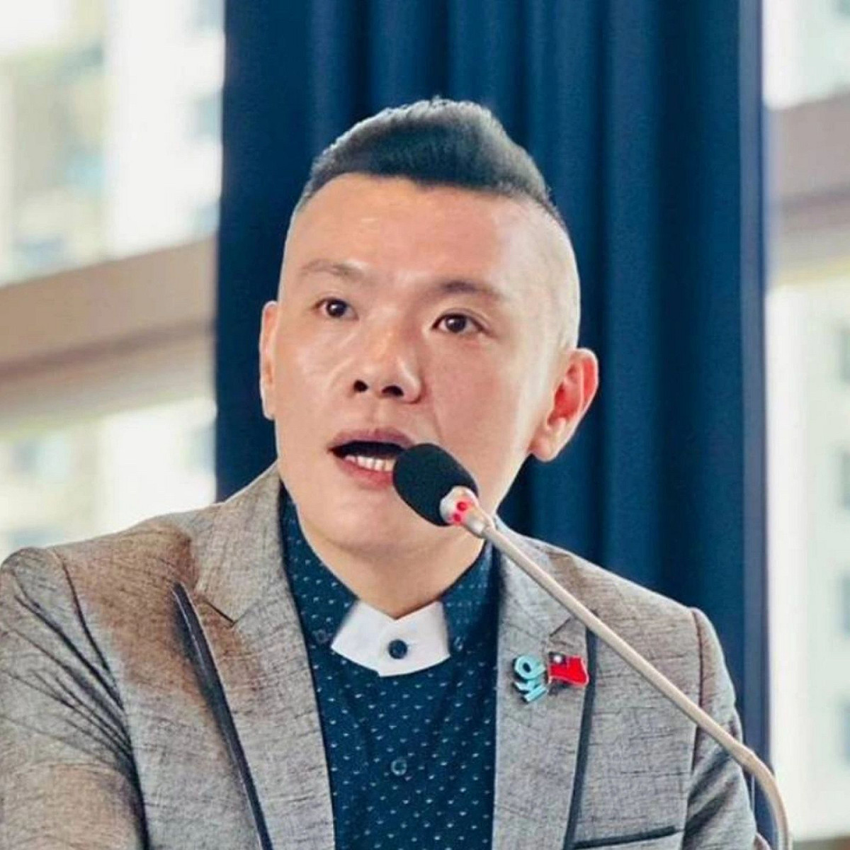 江和樹開轟，「李貞秀你是沒幕僚嗎？」，別再開直播、亂潑糞了，「你自己不用選，我們年底還要選！」 圖：取自江和樹臉書（資料照）