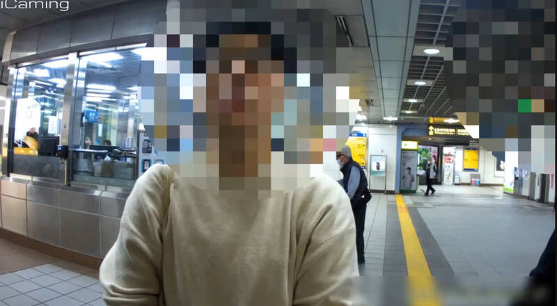 孫姓女子控訴徐姓男子惡意撞人。 圖：翻攝畫面