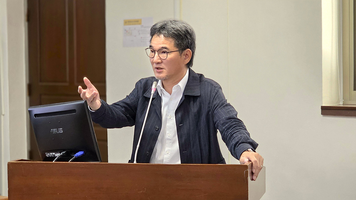 經濟部2025年在楠梓科技產業園區設立示範幼兒園，規劃於6處產業園區設置教保服務中心，劉建國表示，此一政策方向正確，但速度仍顯不足，要求經濟部一個月內提具體計畫。 圖：劉建國辦公室提供