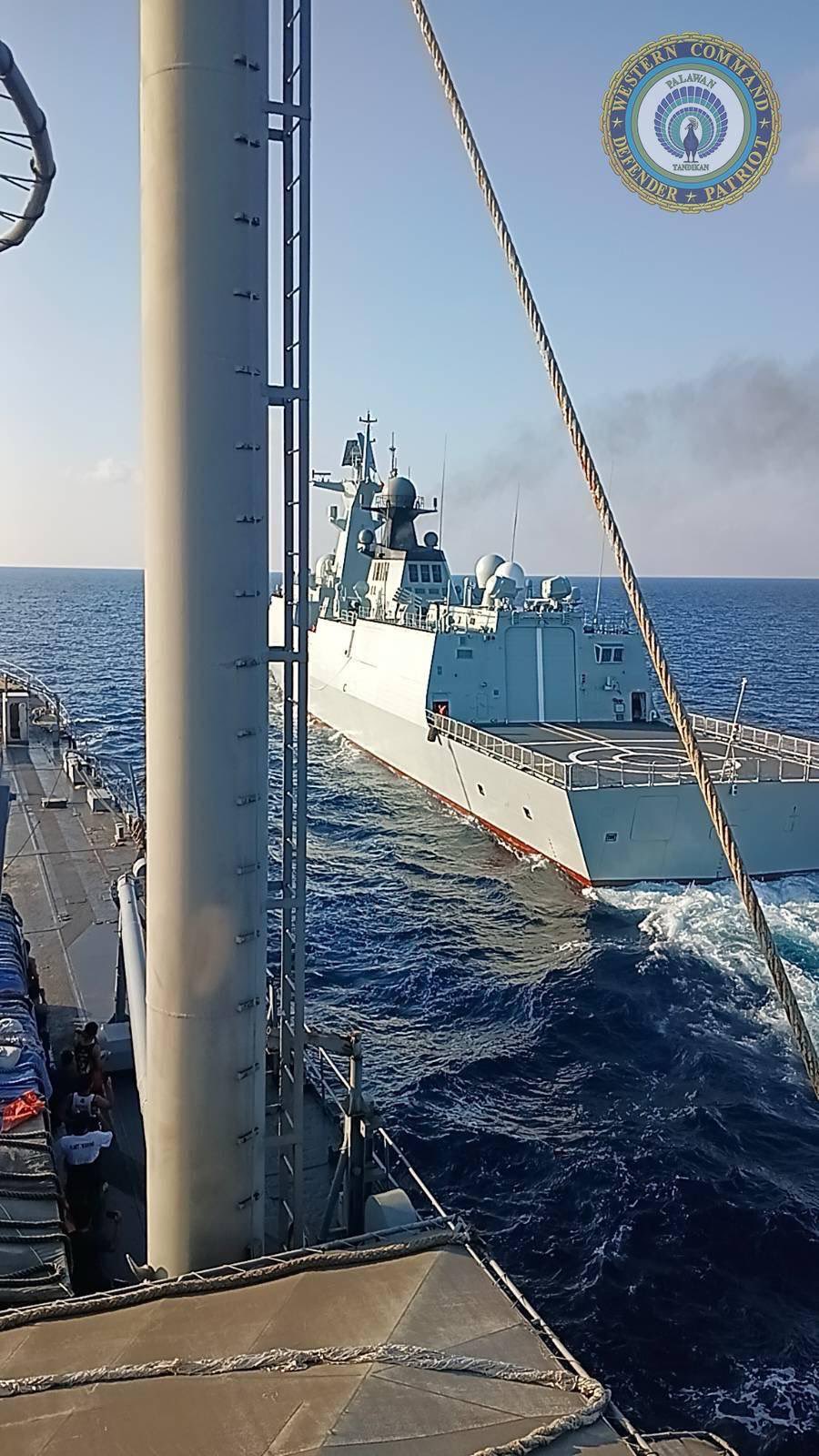菲律賓武裝部隊西部指揮部指控中國海軍「荊州號（舷號532）」危險操作，高速逼近菲登陸艦「本格特號（LS-507）」搶航道。 圖：翻攝「X」@biancadava