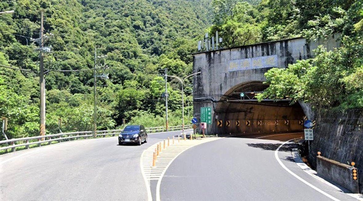 蘇花改計畫完工通車後，觀光人潮與往返臺北、宜花東的車流也開始逐步成長，造成大量車流湧進蘇澳市區，衝擊當地交通。 圖：交通部公路局／提供