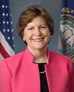 美國聯邦參議院外交委員會民主黨籍首席議員夏亨（Jeanne Shaheen）。 圖：翻攝自 維基百科