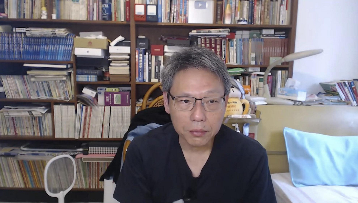 資深媒體人謝寒冰。 圖：翻攝自謝寒冰直播