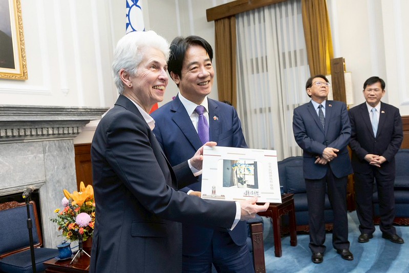 賴清德與歐洲議會安全暨防衛委員會主席史琪曼（Marie-Agnes Strack-Zimmermann）。 圖：總統府提供