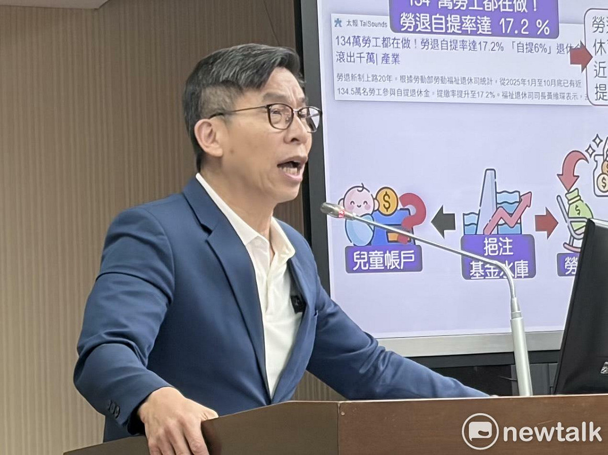 民進黨立委鍾佳濱表示，台灣若仿照美國「川普帳戶」，恐出現「窮人家今天的麵包，變成富二代未來的金幣」的現象。 圖：李宣萱／攝（資料照）