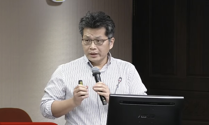 淡江大學經濟學系教授蔡明芳表示，「台灣未來帳戶」雖具良善意圖，但做法卻可能適得其反，造成貧富差距擴大。同時他也批評，國會如今連「好好審查預算」都做不到，又何談「年輕人的未來」？ 圖：擷取自 國會頻道