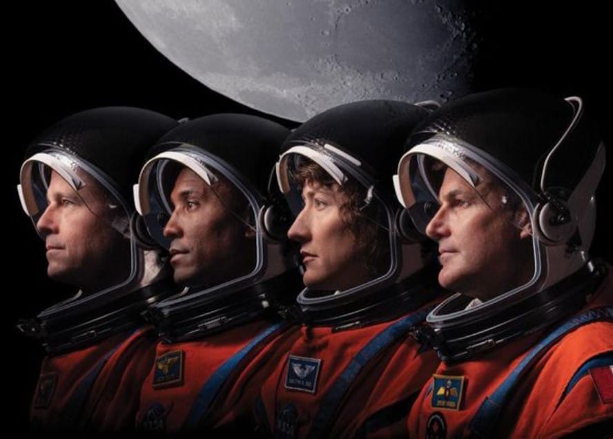 NASA阿提米斯2號升空，超過50年來首次展開載人奔月任務。 圖:NASA官網